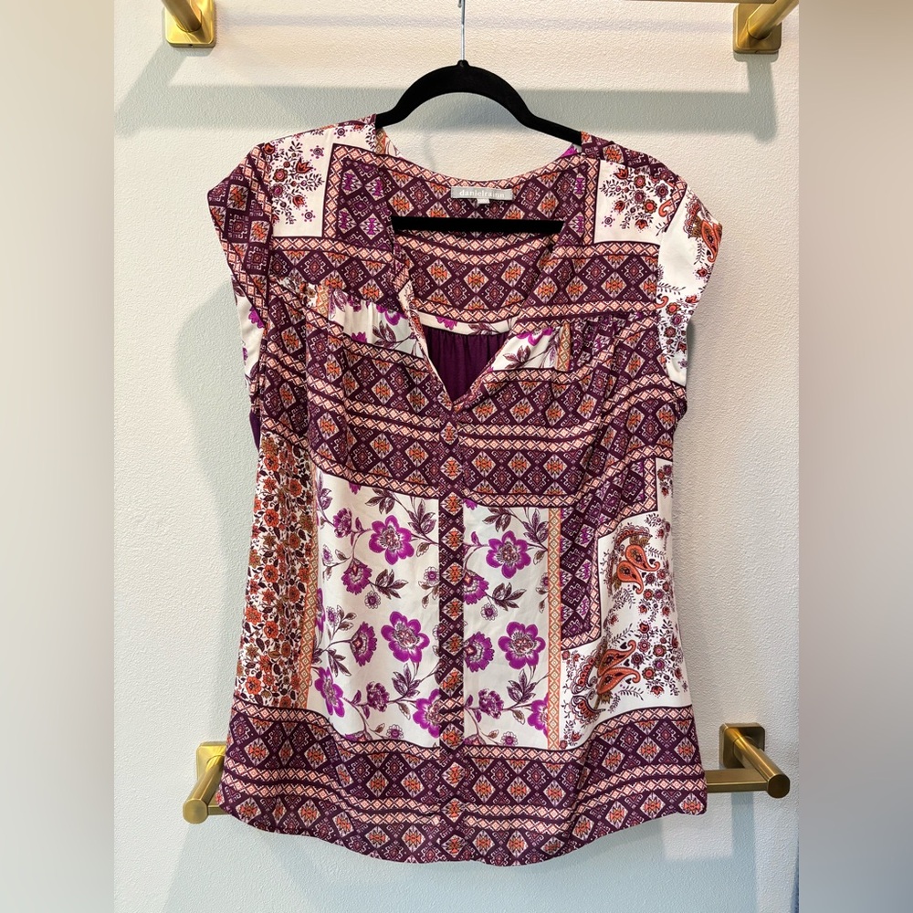 Daniel Rainn Mixed Media floral blouse in Magenta/purple Size 1X VGUC